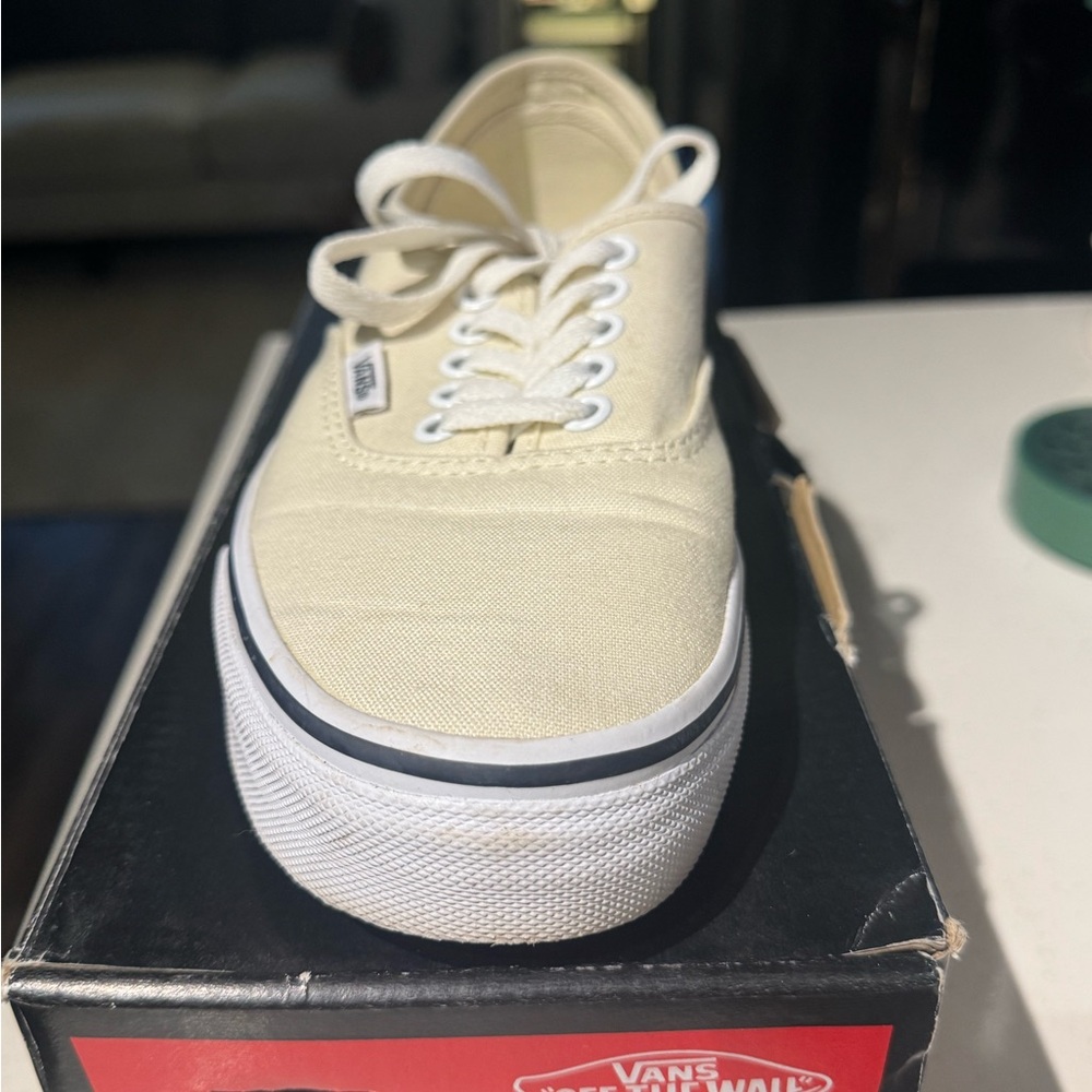 Vans, classic off-white, barely worn